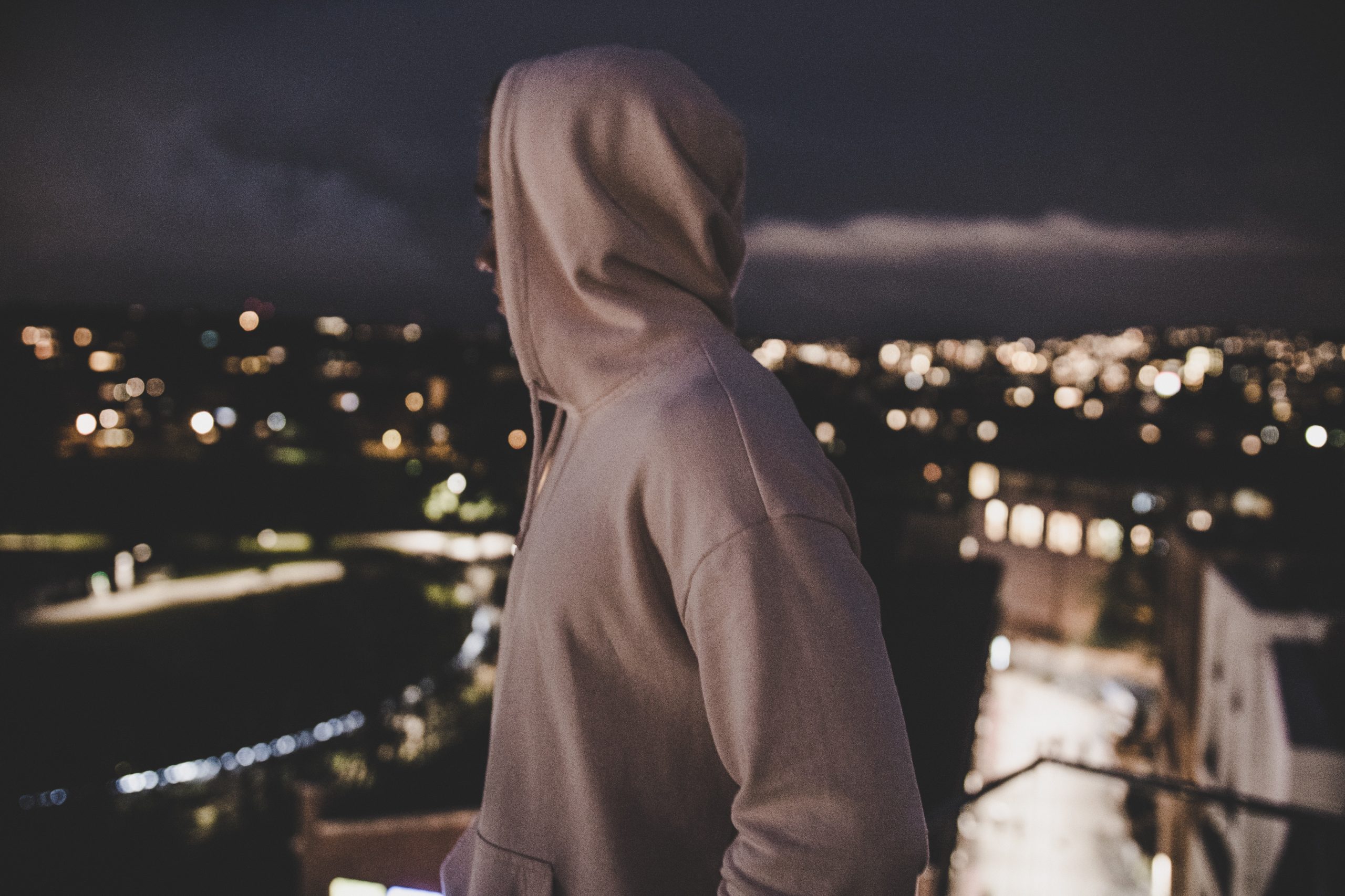 Cool og sporty med en hoodie